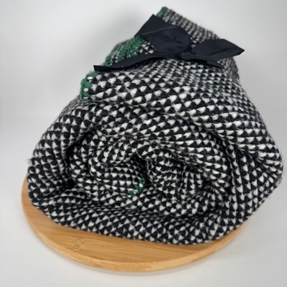Hearth Hand Magnolia Black White Geometric Knit Throw Green New Deadstock - Picture 6 of 8